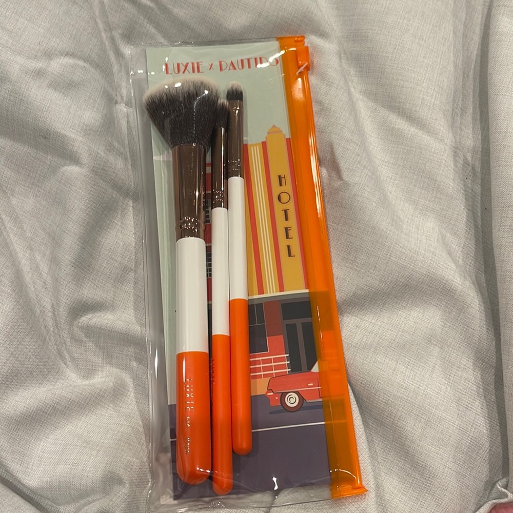 Luxie x Pautips makeup brushes